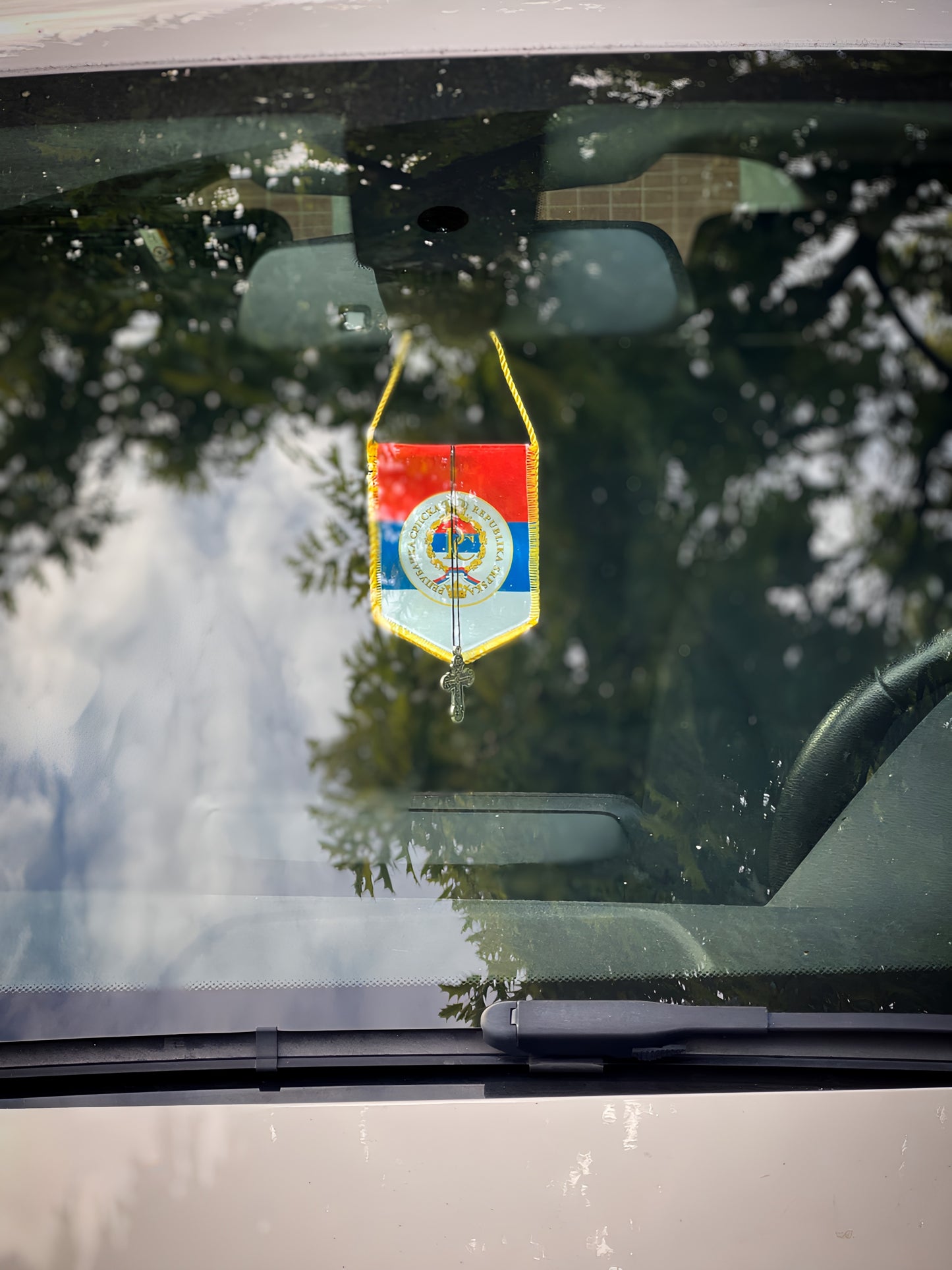 Car flags